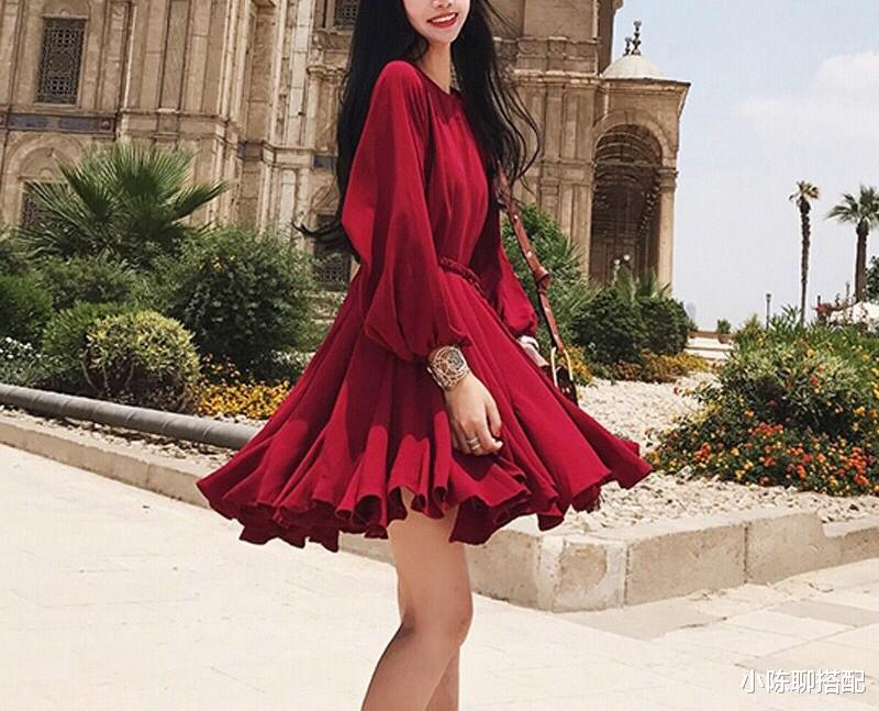 小陈聊搭配 为什么你把酒红色穿出了老气感？立马避开这些误区，显白抬气色