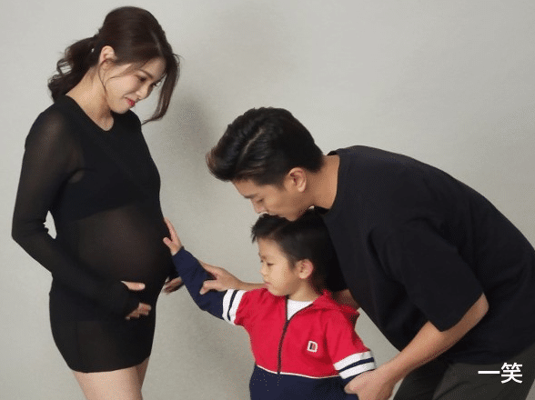 黎诺懿|41岁黎诺懿再度当爸，妻子李洁莹二胎生子，晒全家福超温馨