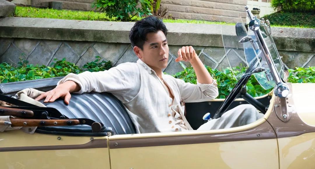 张爱玲|74岁的她顶着舆论压力,拍出了今年最高级的性感