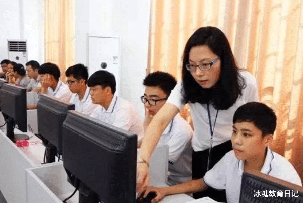 周易|“中国烟草”上半年招聘开启，应届生预留岗位众多，年薪10万+