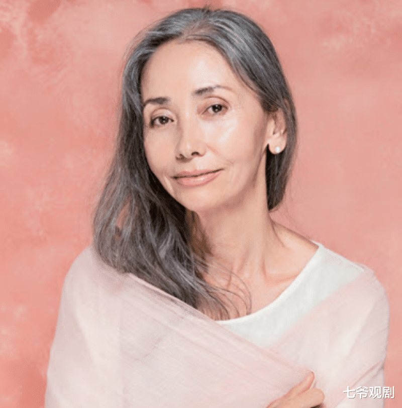 白发魔女|韩国“白发魔女”：23岁嫁才子，24岁成寡妇，各种伤心她都经历过