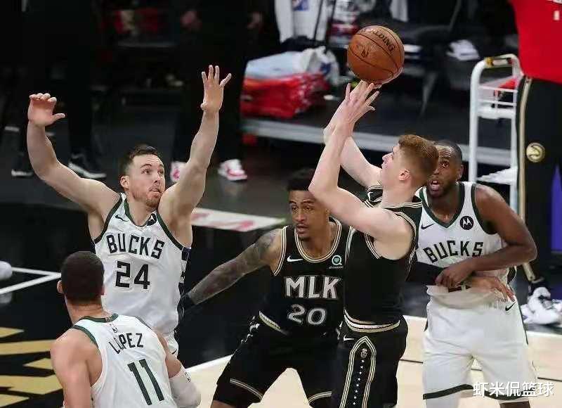 康熙 蒙特雷兹尔·哈雷尔将选择执行球员选项，留在洛杉矶湖人队