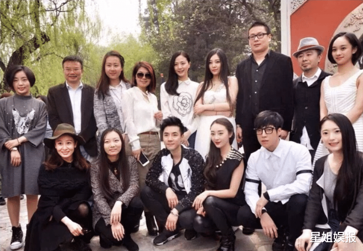 校花|曾被称为“北大史上最牛校花”的她，逐梦演艺圈6年，资源差还不火！