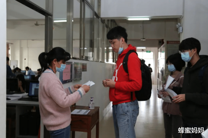 蜂蜜妈妈|我国考试难度排行榜出炉,考上是金饭碗,或许就会走上人生巅峰