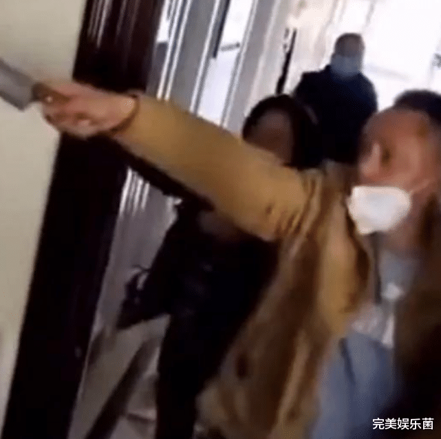 杜新枝|婆媳终于反目？杜新枝弄巧成拙致熊爸失业，熊磊怒删所有老杜动态