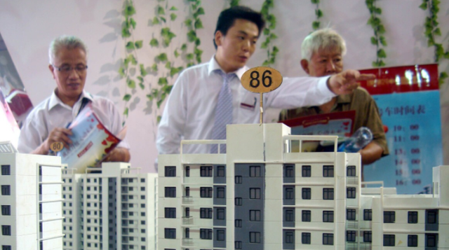 梵恩诗伊宁哥|房子被洪水冲垮,那还需要还贷款吗?知情人道真相,无奈又现实