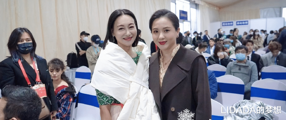 陶慧敏|著名演员陶慧敏：比窦娥还冤，嫁初恋老公恩爱几十年生一漂亮女，幸福美满