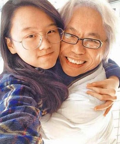 李坤城|爷孙恋造人成功！李坤城的财产真的能够养活林靖恩和孩子？