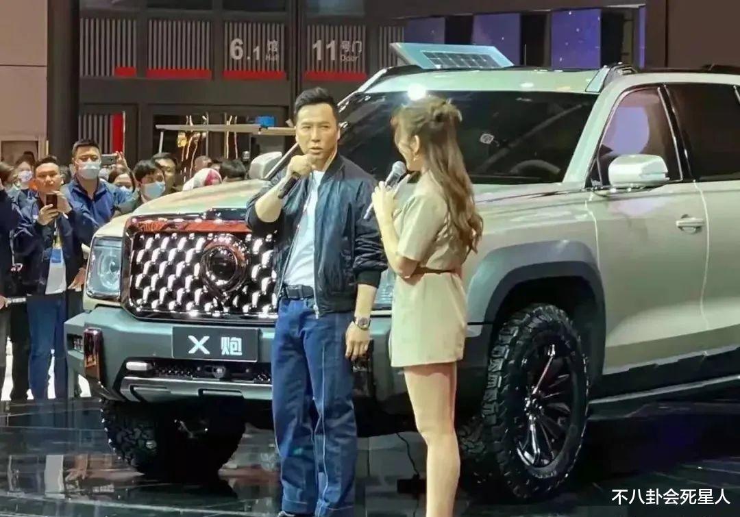 罗云熙|看着高，实际矮！8位男星身高迷惑，合照踮脚就输了