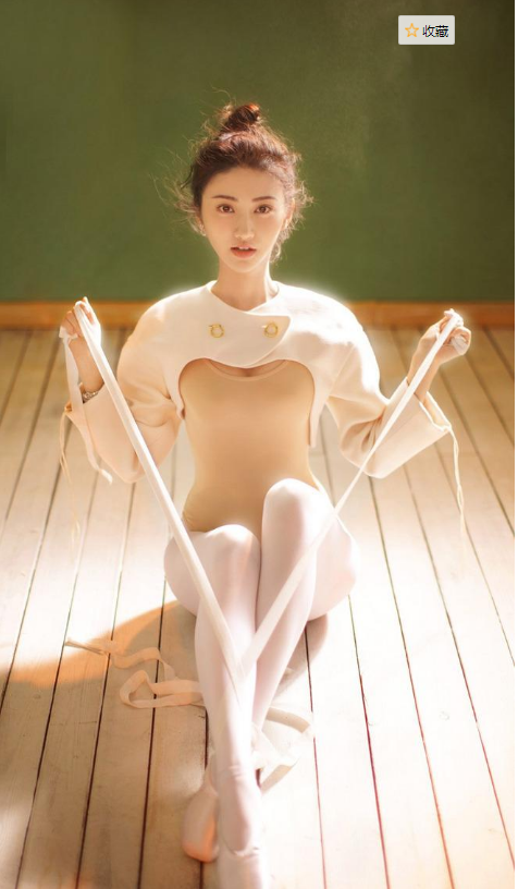 景甜|景甜10年前青涩旧照是啥样？当看清原图后，难怪被称“人间富贵花”！