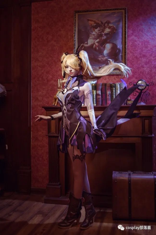 |cos：风格多变的吾王菲谢尔cos正片