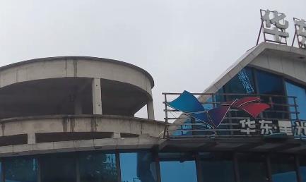 |九江一大型综合体宣告烂尾，售楼部人去楼空，业主苦不堪言