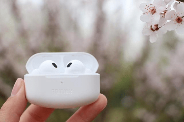 女神范时装达人 降噪耳机怎么选？500左右降噪最好的耳机推荐