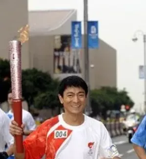 刘德华|赵薇出事后，刘德华再上热搜，没想到你是这样的人！