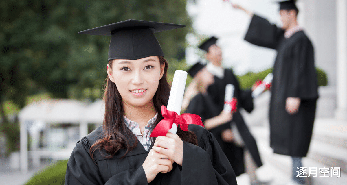 求职|女儿大学毕业一直呆在家里不工作怎么办：找准原因，多鼓励引导