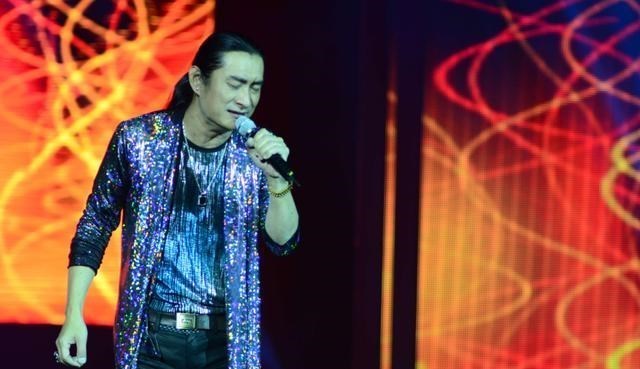 黄安|黄安真的怒了，连用六个问号反击，我们对他的要求是不是太高了？