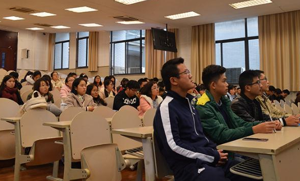 金兰中医学社 26岁大学生,入学体检,查出肝癌,医生直言:街边1种食物可致癌