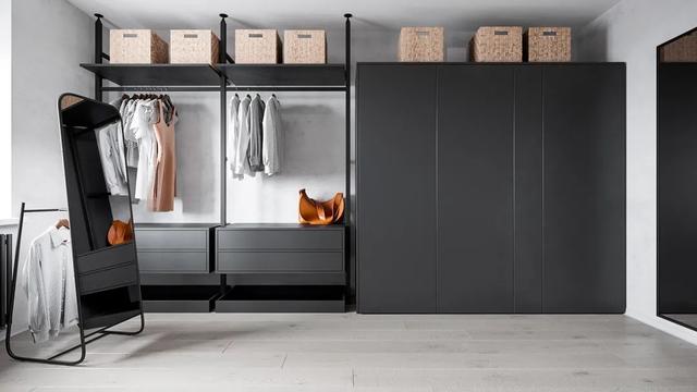 100㎡极简高级灰，木质感与绿植点缀，营造简约端庄的清新美