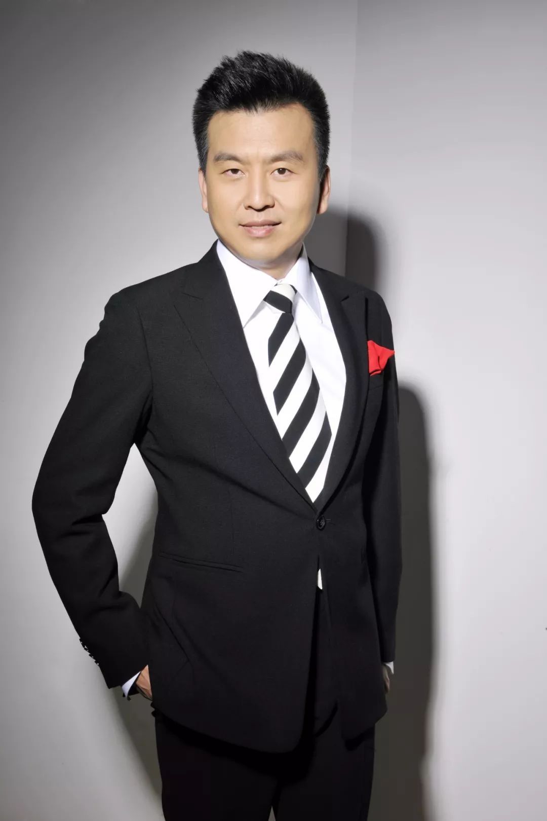 河南卫视|央视主持张泽群怒斥河南卫视七夕晚会，侵权抄袭结果如何？