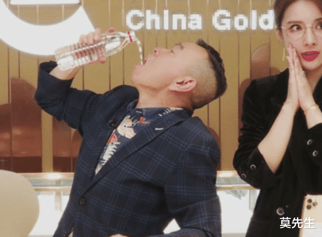 潘长江|潘长江的自我毁灭：春晚钉子户到直播带货的潘子，他就那么爱钱吗？