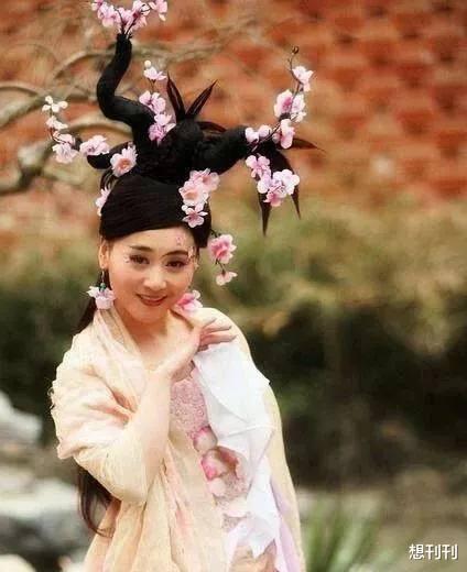 古装剧|疯了吧？这些古装剧里的头发是用脚梳的吧，审美都独特成什么样了
