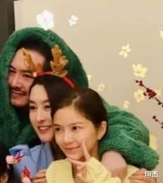 杜淳|杜淳夫妻合影，马苏状态太少女，王灿素颜出镜不像孩子的妈妈
