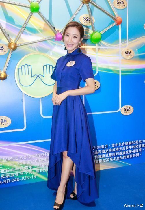 Ainee小屋 杨怡和乐基儿同框好显嫩,纤细身材不比模特差,薄荷绿挺加分的