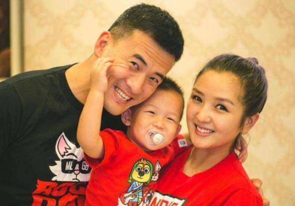 双子座|何洁直播称自己失业3个月，养4个孩子压力大，原因：我好容易怀上