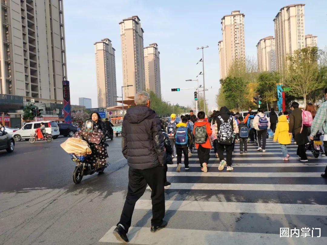 房价|21城的限跌联盟，能阻止房价下降吗？看房产商和买房人，谁能撑？