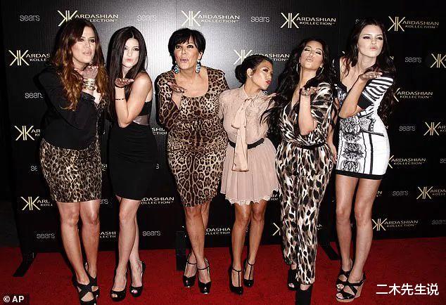 金·卡戴珊|科勒卡戴珊一张未修图被曝光，整个卡戴珊家族整个炸了锅