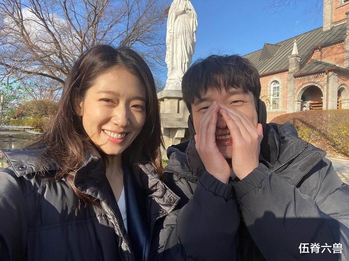 朴信惠|朴信惠新剧惨淡收场，高开低走遭吐槽，离开男神效应难挑大梁