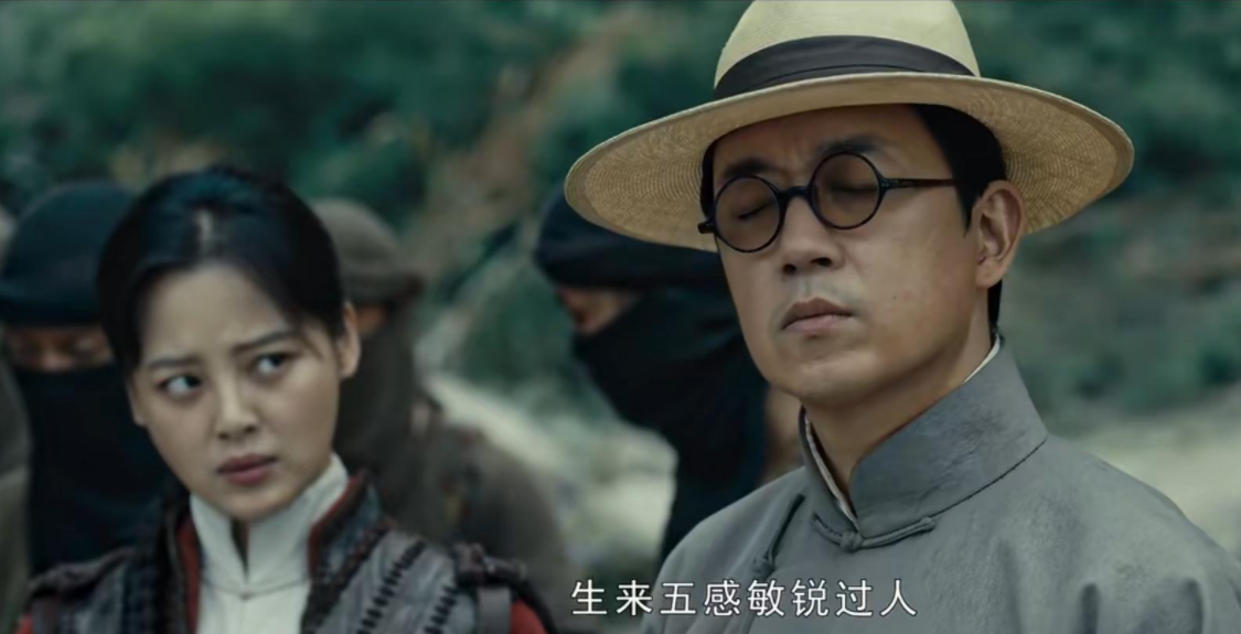 张嘉益|大反转！《理想之城》沦为陪跑，这部王炸剧上线1天，播放就夺冠