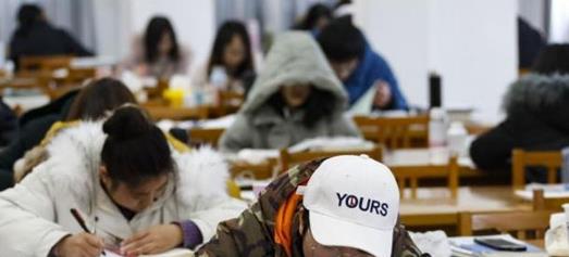 考研|2022年考研新规，户籍和英语成硬性门槛，部分学生无缘金榜题名