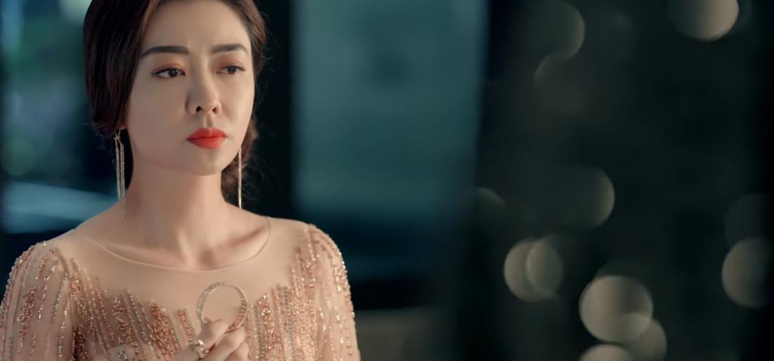 荣耀家族|《荣耀家族》首播：全员恶人设定，剧情上头，熊黛林眉毛出戏