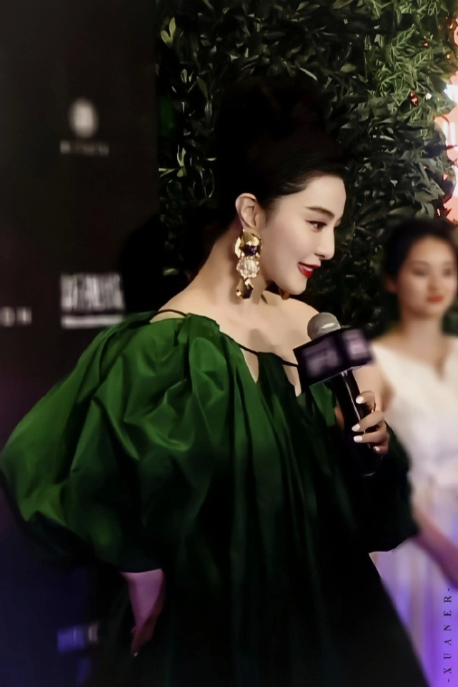 刘亦菲|明星生图多可怕?刘亦菲是不是得罪了摄影师?范冰冰还能艳压吗