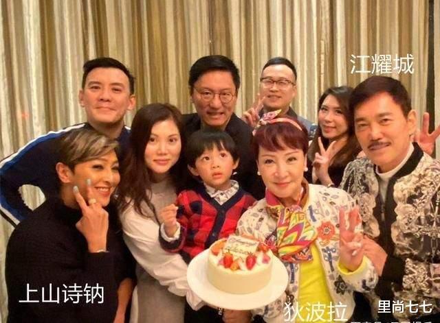 里尚七七|狄波拉老公74岁生日众星助阵,前任谢贤头秃一半,谢霆锋未露面