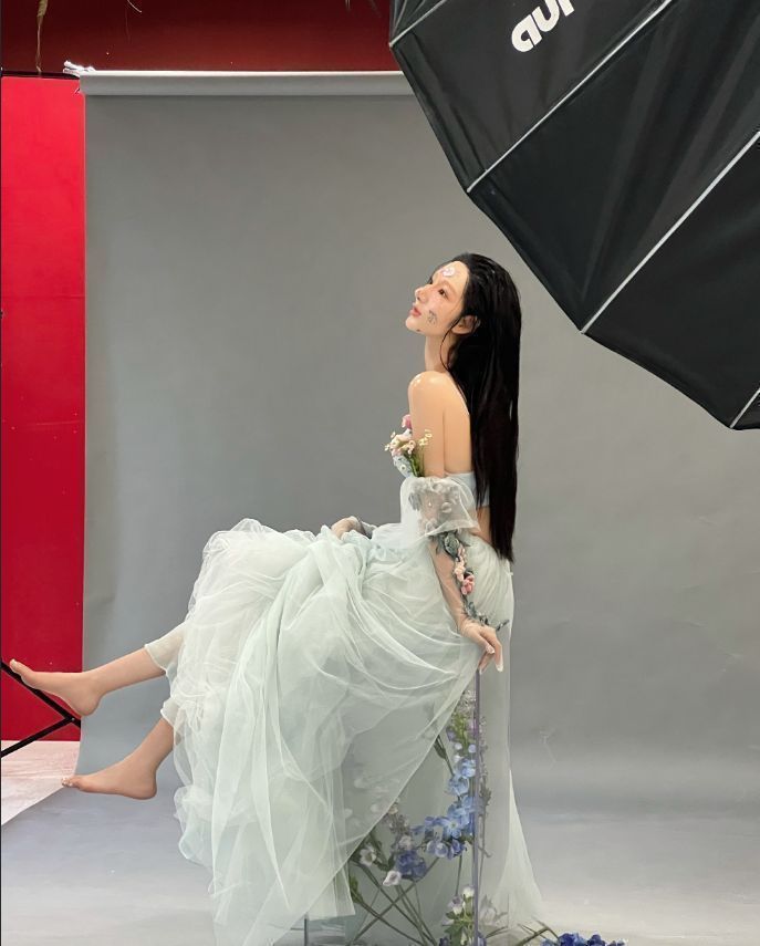 都美竹|某凡31岁生日？都美竹凌晨卡点发文，粉丝称要他坚持下去