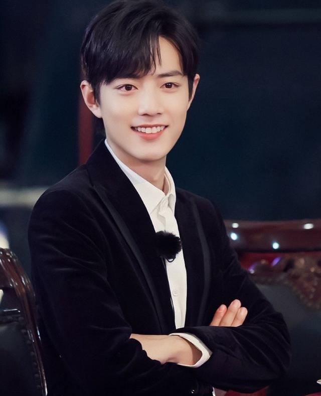 明星|《CCTV中国电视报》点名肖战，还宣布了一个“特殊”喜讯