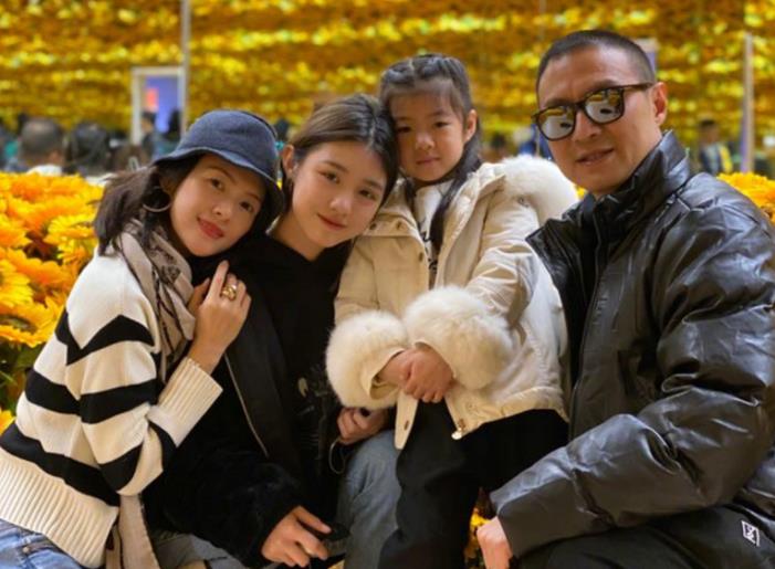 葛荟婕|前有陈亚男，后有葛荟婕，原来她们妥协的目的只有一个：直播带货