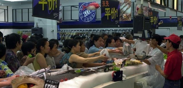 白鸦|电商时代，大型超市却很少出现倒闭现象？原来还有“隐藏生意”