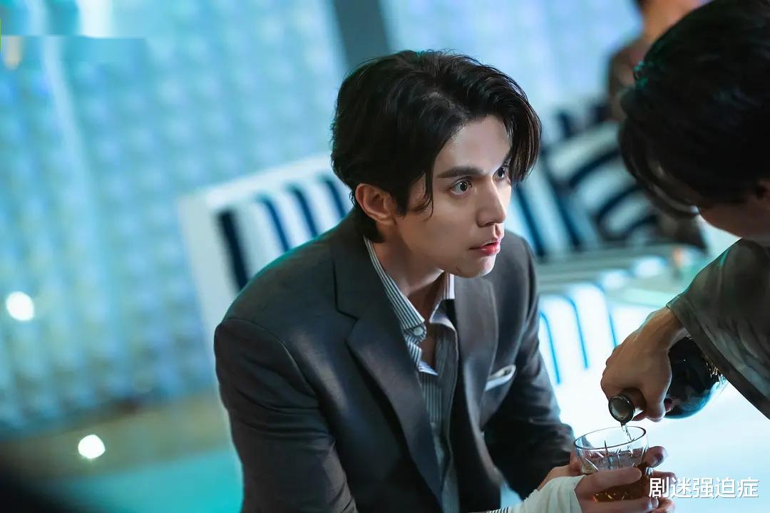 李栋旭|《邪恶与疯狂》李栋旭，从历代级杀人魔到邪性刑警，帅气回归！