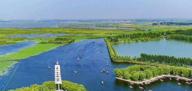 绿茵守望 英国游客拍下的河北照片，引发网友热议：这简直是大自然的馈赠