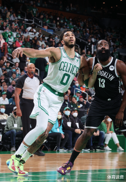 奥黛丽·塔图|轰90+13+12！塔图姆对不起，连疯两场还是输，这三巨头太欺负人了