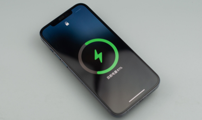 华为|警惕骗局，华强北大量高仿iPhone13开始出货，目标三四线消费者！
