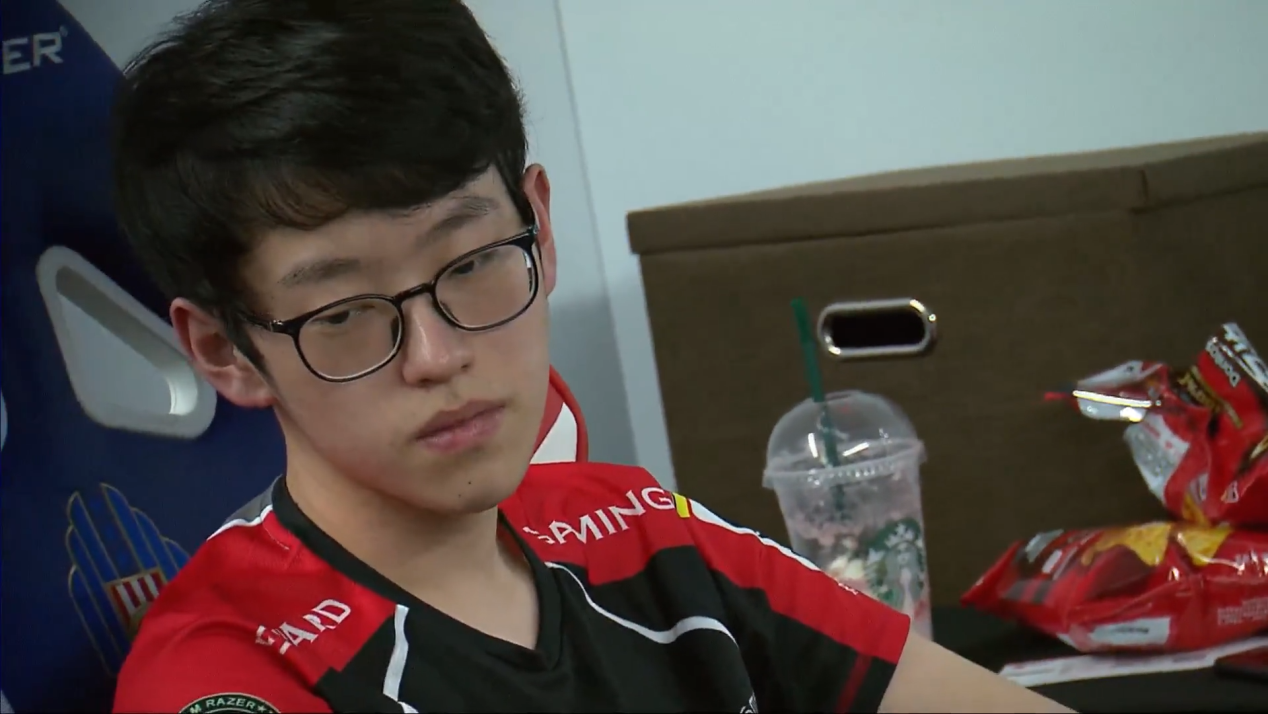 edg战队|EDG比赛上演“心酸一幕”!与RNG决战之前,Scout直言真的好想赢