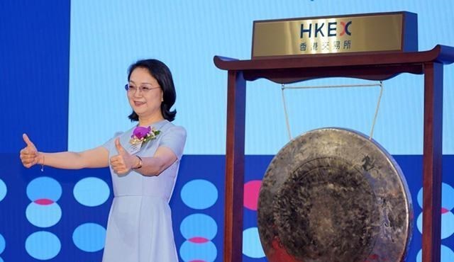 營收 “效仿”華為不上市，1000億營收成績下，10年來不向銀行借一分錢