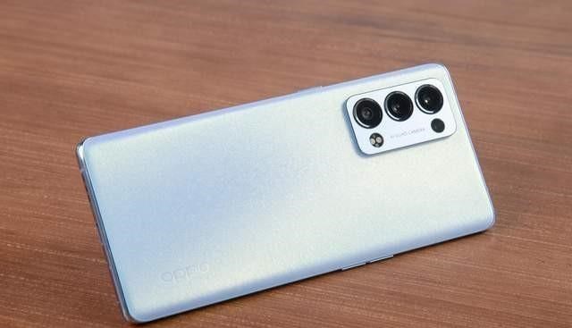 各抒己见 OPPO再曝诚意之作，16+512G！天玑6nm处理器，3999到手