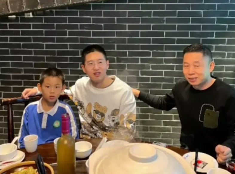 |孙卓买家又“作妖”，想利用生病让孙卓回心转意，网友：要点儿脸