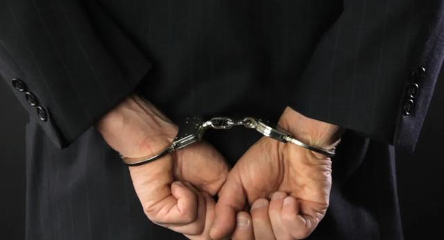 被判死刑,临刑前发明出能遏制新冠病毒的药物,可以免除死刑吗?