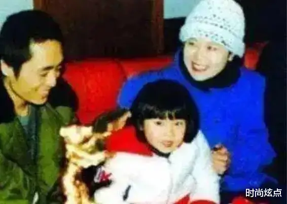 时尚炫点|I997年，张艺谋的老父亲去世，张艺谋女儿张末回来奔丧，希望父母复婚